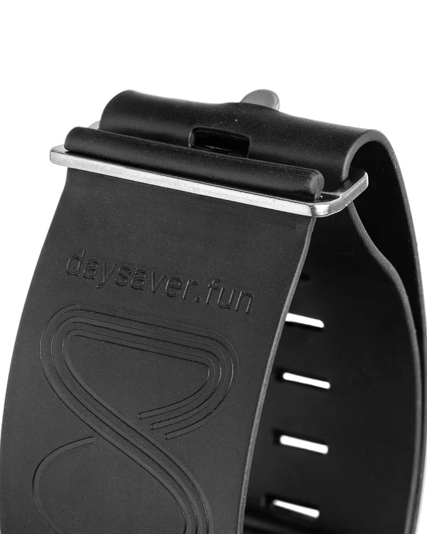 DAYSAVER whip strap sluiting van dichtbij