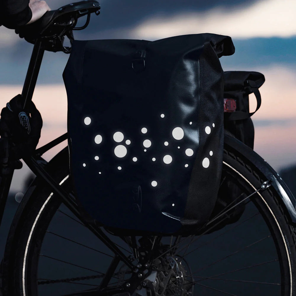  REFLECTIVE BERLIN textielstickers - op fietstas