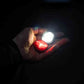 Craft Cadence Light Buds brandend in de hand