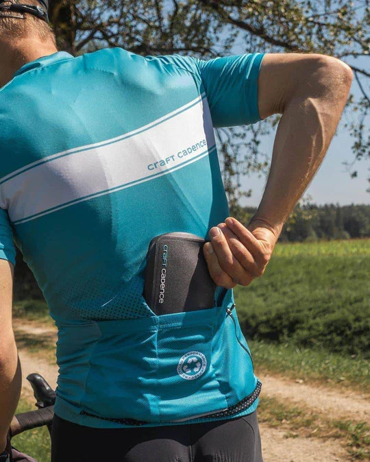 CRAFT CADENCE essentials case past makkelijk in je jersey