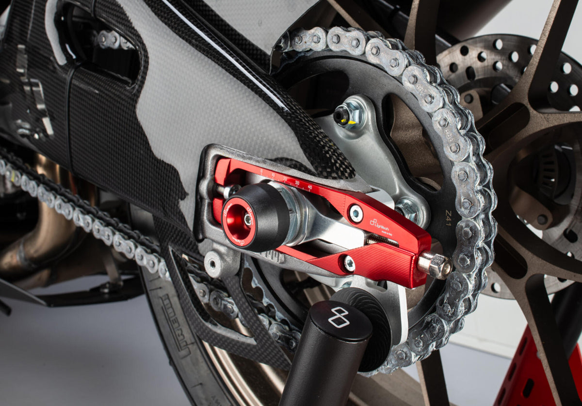 LIGHTECH chain adjuster - geplaatst linkerzijde motor