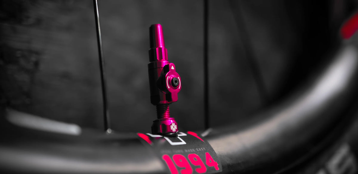 MUC-OFF tubeless ventiel - big bore lite in de velg
