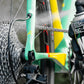MUC-OFF MO-94 multispray  – hier het inspuiten van de fiets
