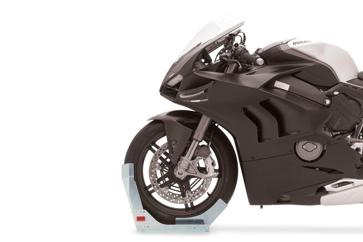 ACEBIKES SteadyStand Fixed - de klem met een voorwiel van een motor erin
