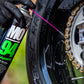 MUC-OFF MO-94 multispray  – smeren van de motorketting