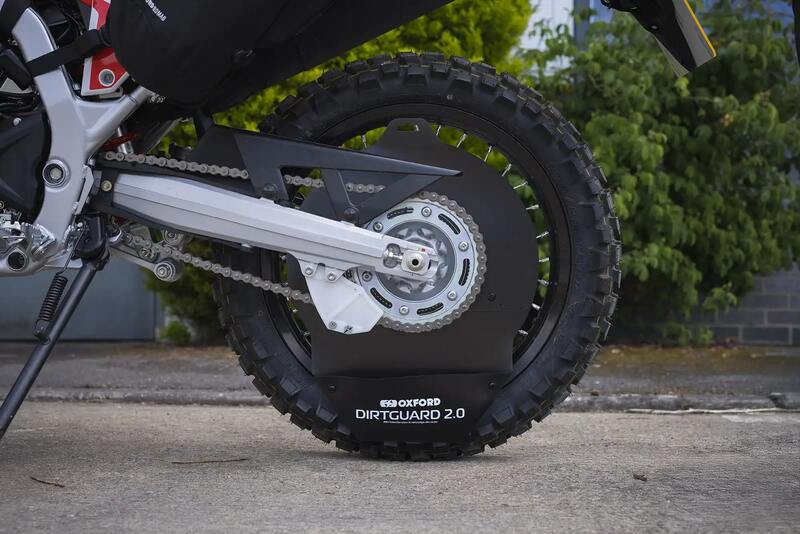 OXFORD Dirt Guard 2.0 -  geplaatst op de motor