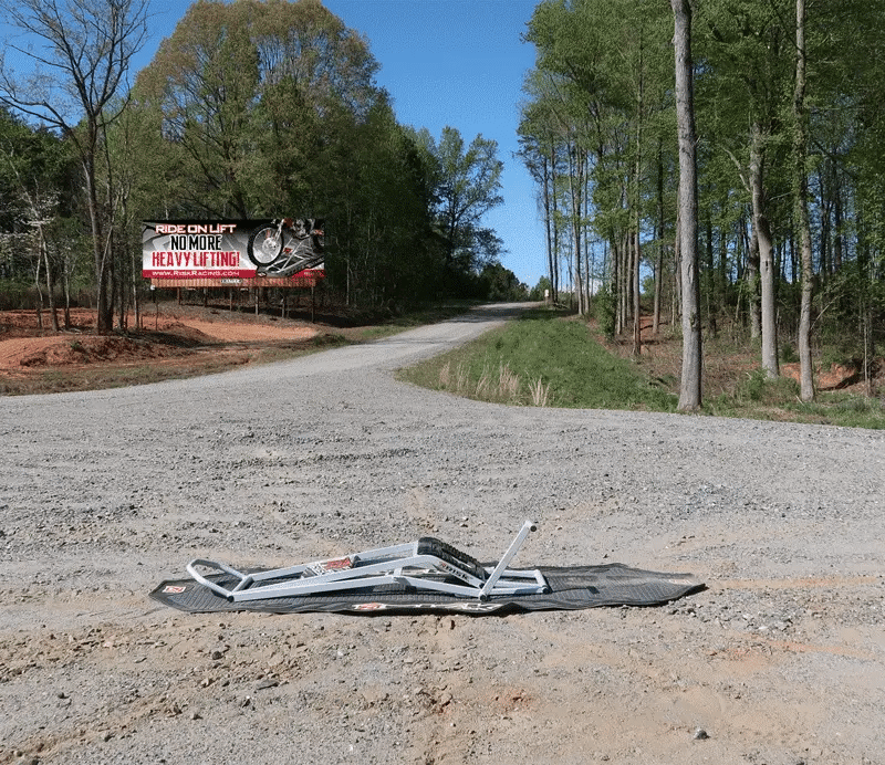 RISK RACING Ride On Lift RR1 - DEMO VIDEO OP DE CROSSBAAN