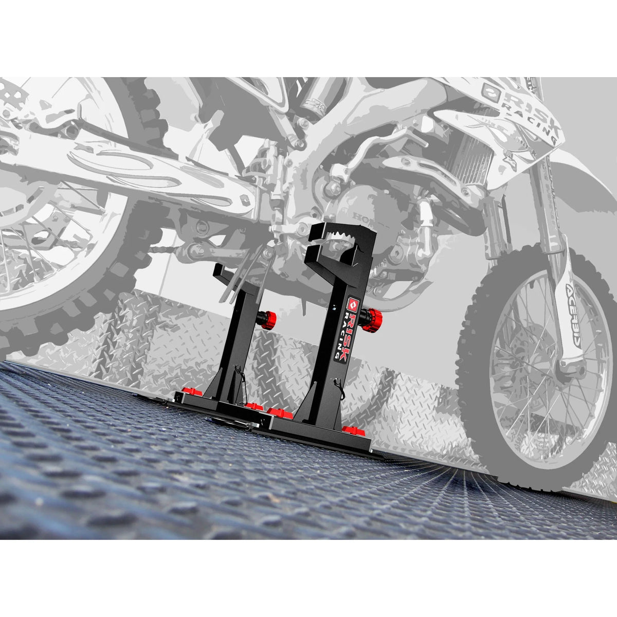 RISK Racing Lock-N-Load motorverankeringssysteem - close up