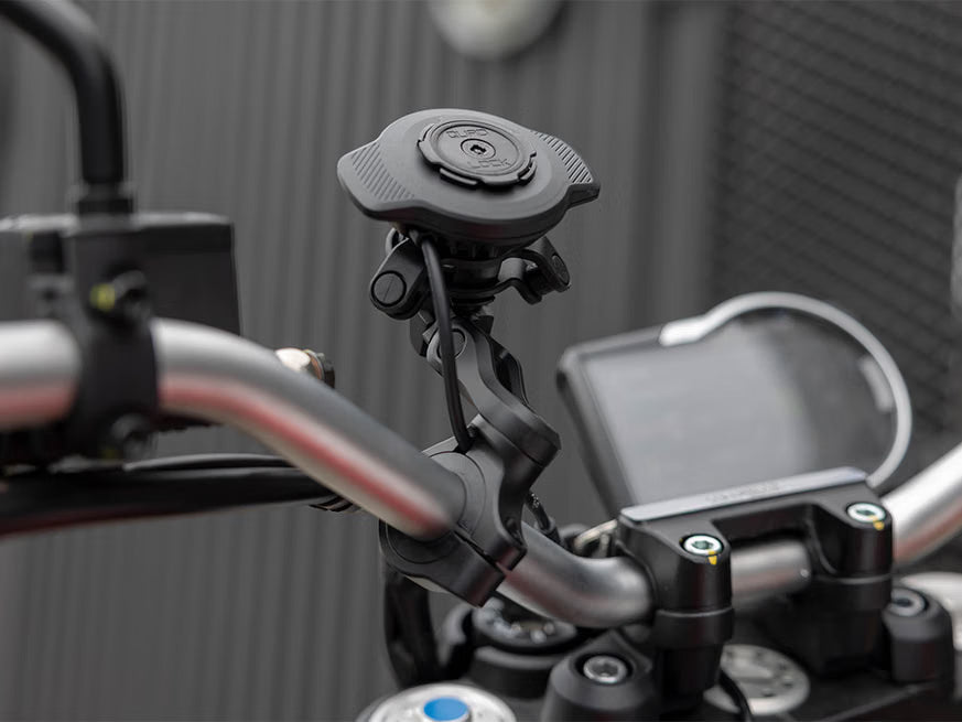 QUAD LOCK Adjustable Arm PRO - schuin gekanteld op het stuur