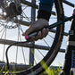 MUC-OFF airmach carbon pump in gebruik bij racefiets