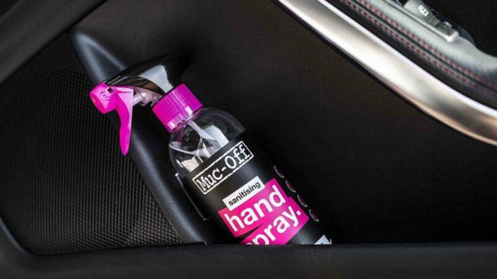Muc-Off Antibacteriële Handspray makkelijk formaat voor onderweg