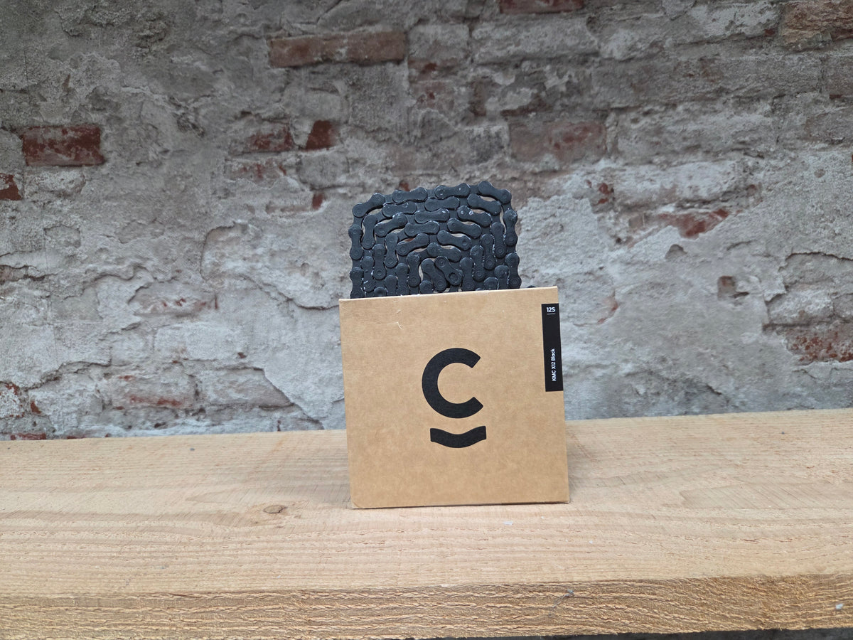 CYCLOWAX KMC X12 Black 12S - in de verpakking