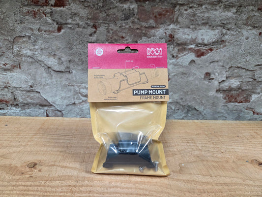 DAYSAVER pump frame mount in de verpakking