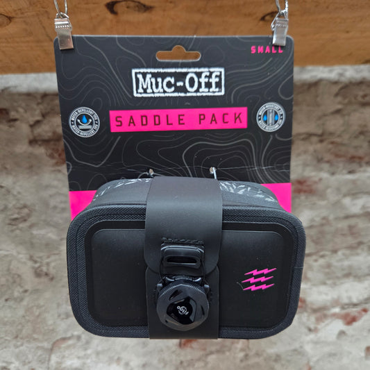 MUC-OFF Zadeltas Small in de verpakking