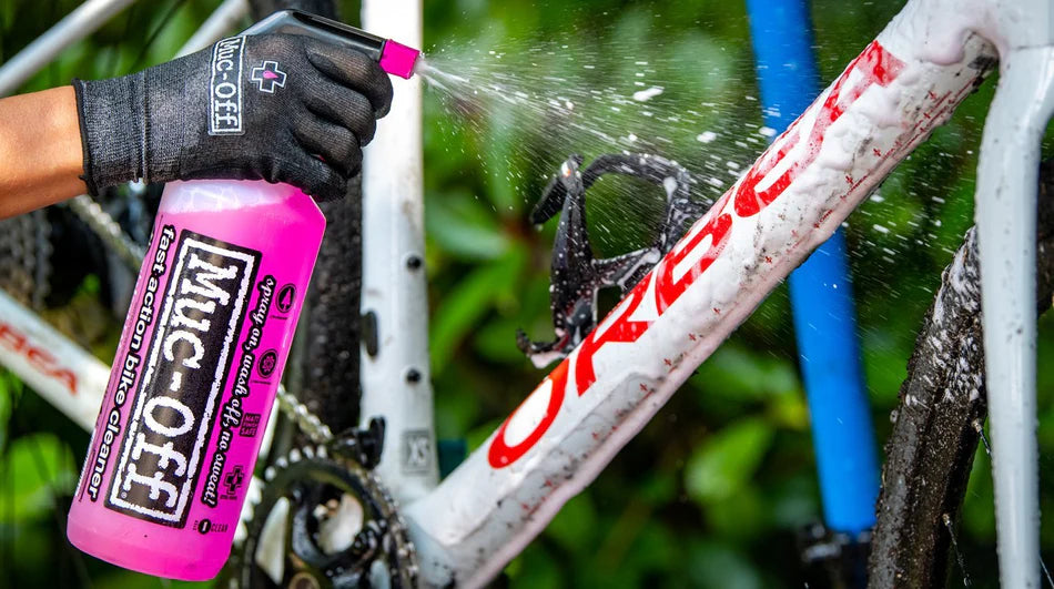 Muc-Off Bike Care Pack met Nano Tech reiniger 
