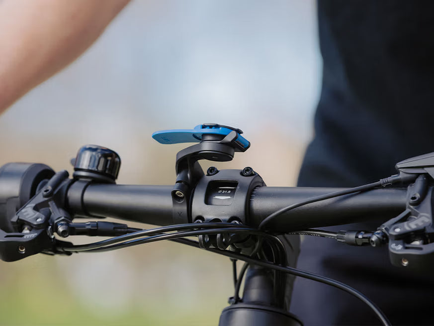 Quad Lock Out Front Mount V3 fietshouder - netjes gemonteerd op stuur