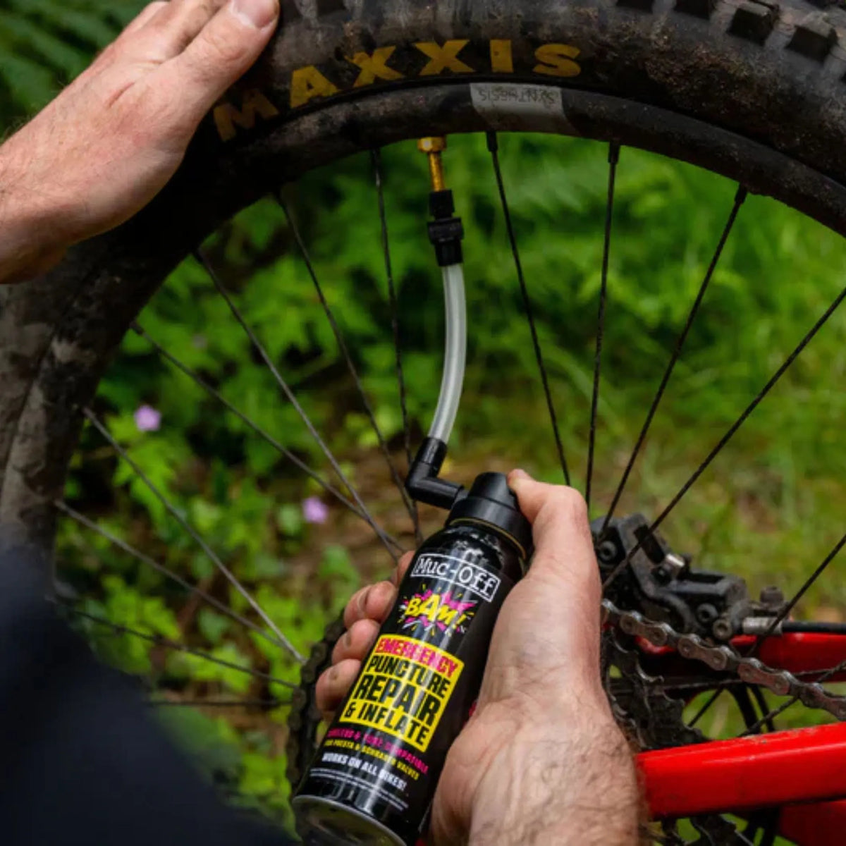 Muc-Off BAM!  IN GEBRUIK MET VULLEN