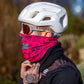 MUC-OFF Winter Neck Gaiter – de roze als volgelaats op de fiets