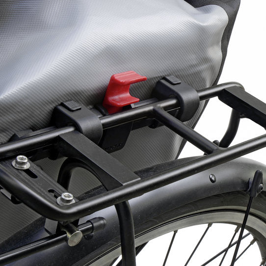 KLICKfix Kompact Rail - met een fietstas aan een bagagedrager ongeborgd