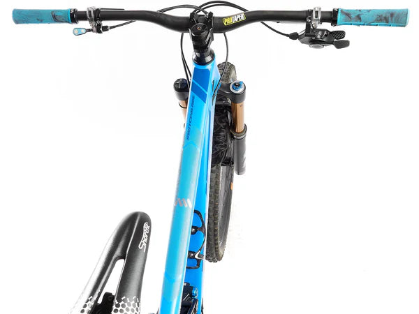 AMS Honeycomb Frame Guard Basic clear geplakt op bovenbuis