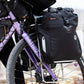 CHOIKE ALFORJA BIKEPACKING GEMONTEED OP EEN BAGAGEDRAGER AAN DE VOORKANT