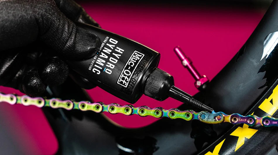 Muc-Off Hydrodynamic Chain Lube - hier gebruik op de fietsketting
