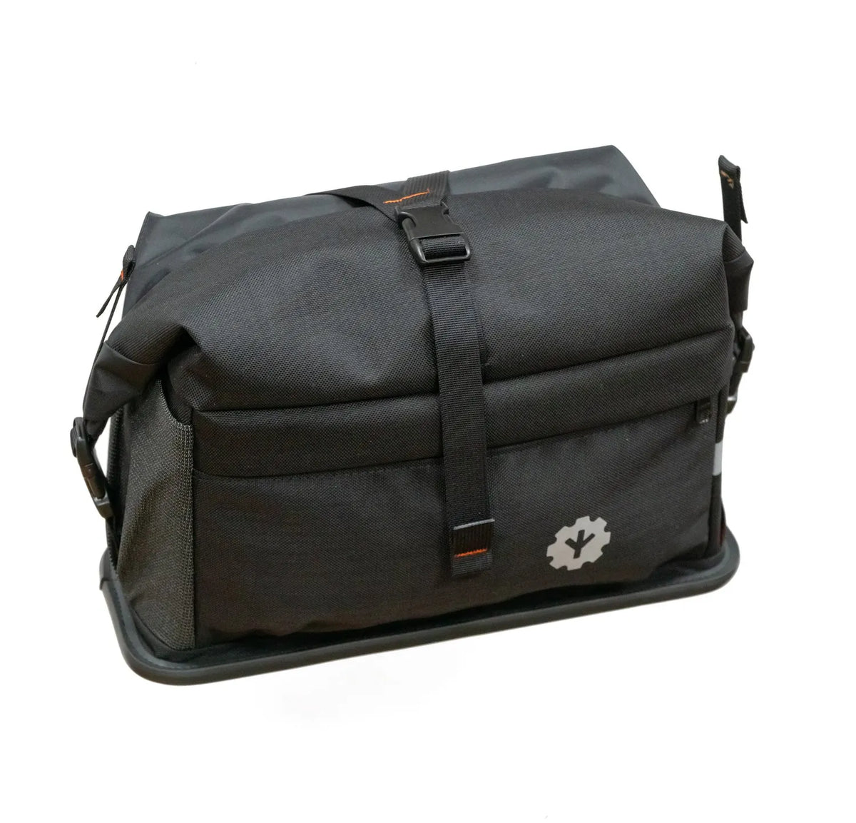CHOIKE RackBag 12L waterdichte bagagedragertas zwart voor bikepacking en touring uitgelicht