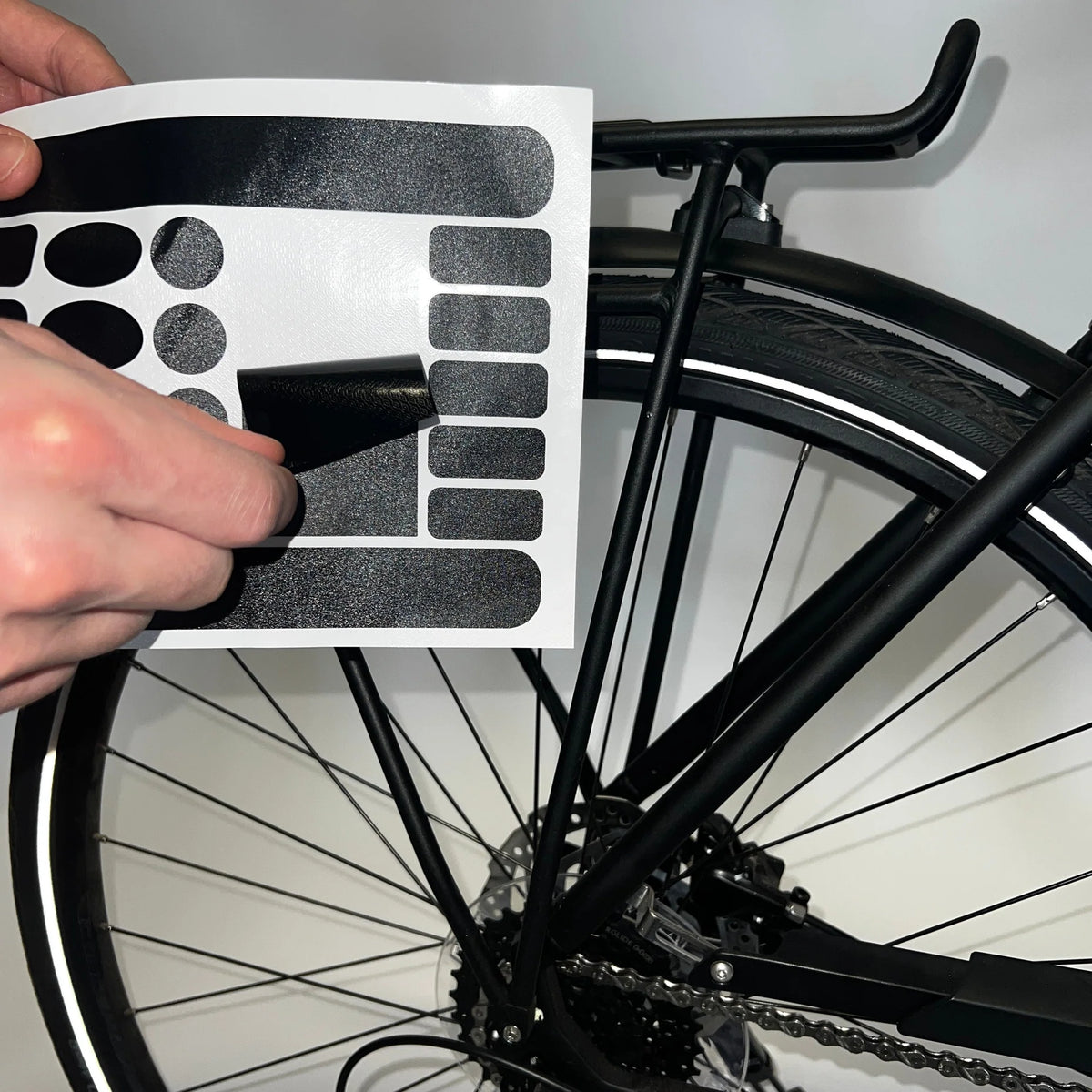VALKENTAL B1 BESCHERMING sticker loshalen