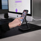 Quad Lock MAG Dual Desktop Wireless Charger - gebruik op kantoor