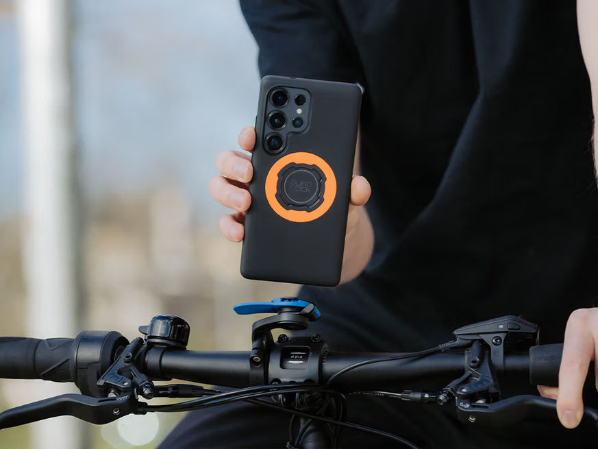 Quad Lock Out Front Mount V3 fietshouder - met de case die er goed op klikt