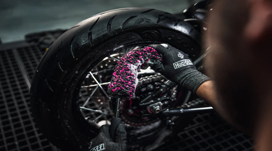 MUC-OFF Microfibre Detailing Brush - velgen motor schoonmaken met flexibele borstel