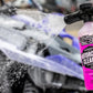 MUC-OFF Nano Tech Motorcycle Cleaner - 1l op de snowfoam lans