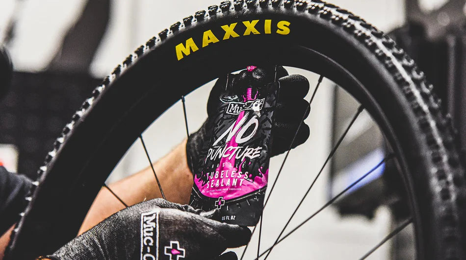 MUC-OFF ultimate tubeless setup kit met sealant