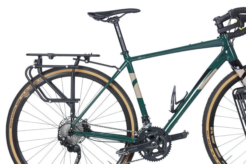 MIK Side Studs Set gemonteerd op een herenfiets bagagedrager