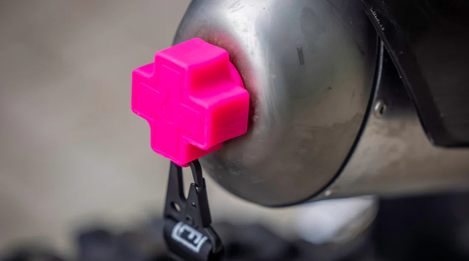 MUC-OFF EXHAUST BUNG close up