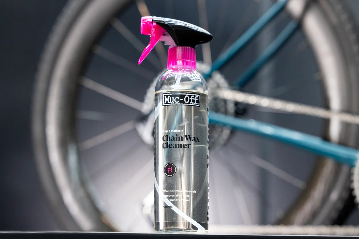 MUC-OFF Dark Energy Chain Wax Care Kit - cleaner