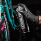 Muc-Off Disc Brake Covers - met de covers veilig werken met sprays