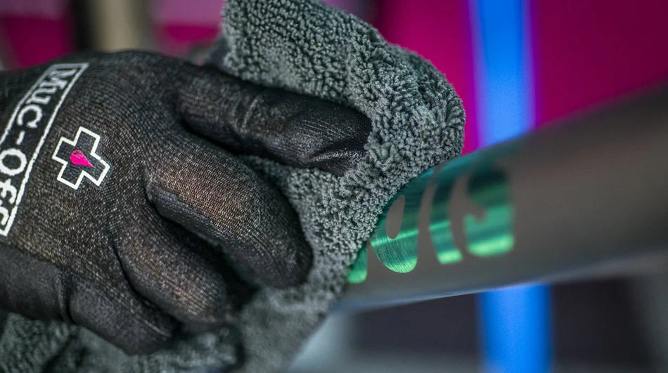 Muc-Off Luxury Microfibre Polishing Cloth – poetsen van fietsframe