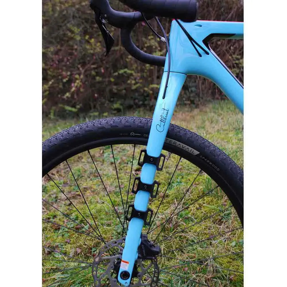FIXPLUS Gear Tightener kunststof - gemonteerd op voorpoten fiets
