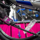 Muc-Off All-Weather Chain Lube op de fietsketting smeren