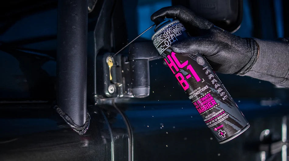 Muc-Off HCB-1 anti-corrosie spray - scharnierende delen inspuiten