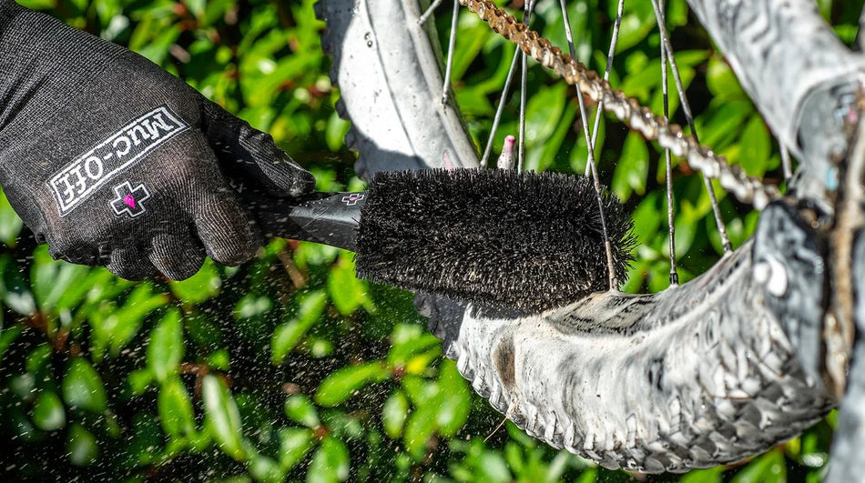 Muc-Off Wheel & Component Brush voor de fietswielen