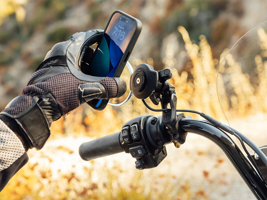 QUAD LOCK Adjustable Arm PRO - gekanteld naar voren