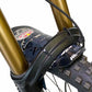 AMS x Red Bull Hardline Mud Guard gemonteerd vooraanzicht