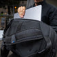 QUAD LOCK Traverse Backpack - 17 inch laptop in de tas