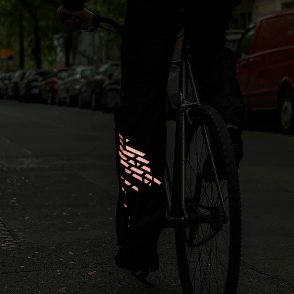  REFLECTIVE BERLIN textielstickers - universal op een regenbroek