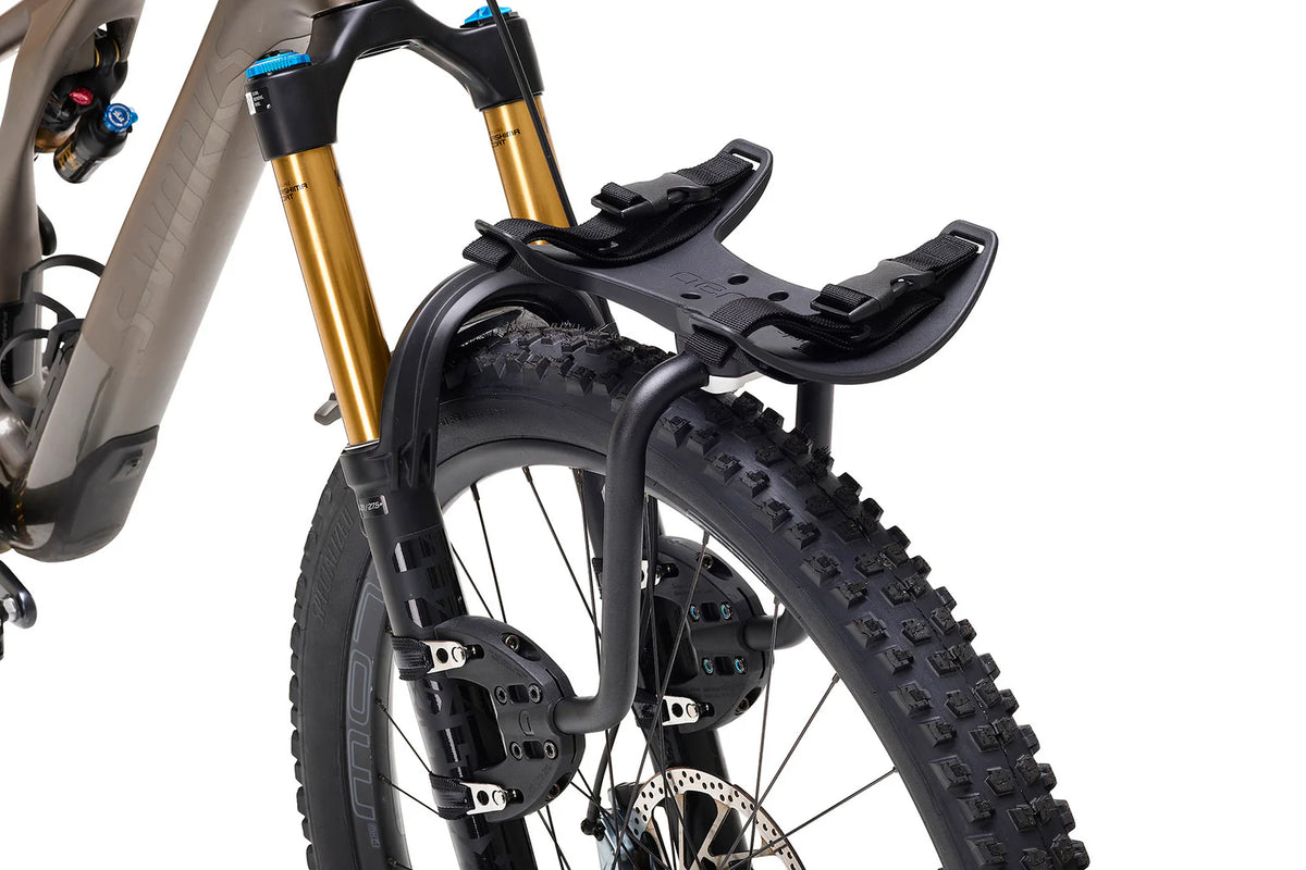 AEROE SPIDER FRONT RACK GEMONTEERD MET EEN CRADLE