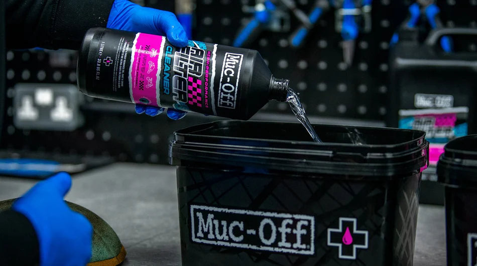 MUC-OFF air filter cleaner SCHENK HET EERST IN EEN mUC-oFF EMMER