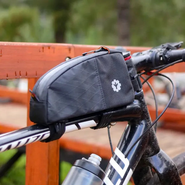 CHOIKE TTBag II 1,4L - op een fietsframe gemonteerd