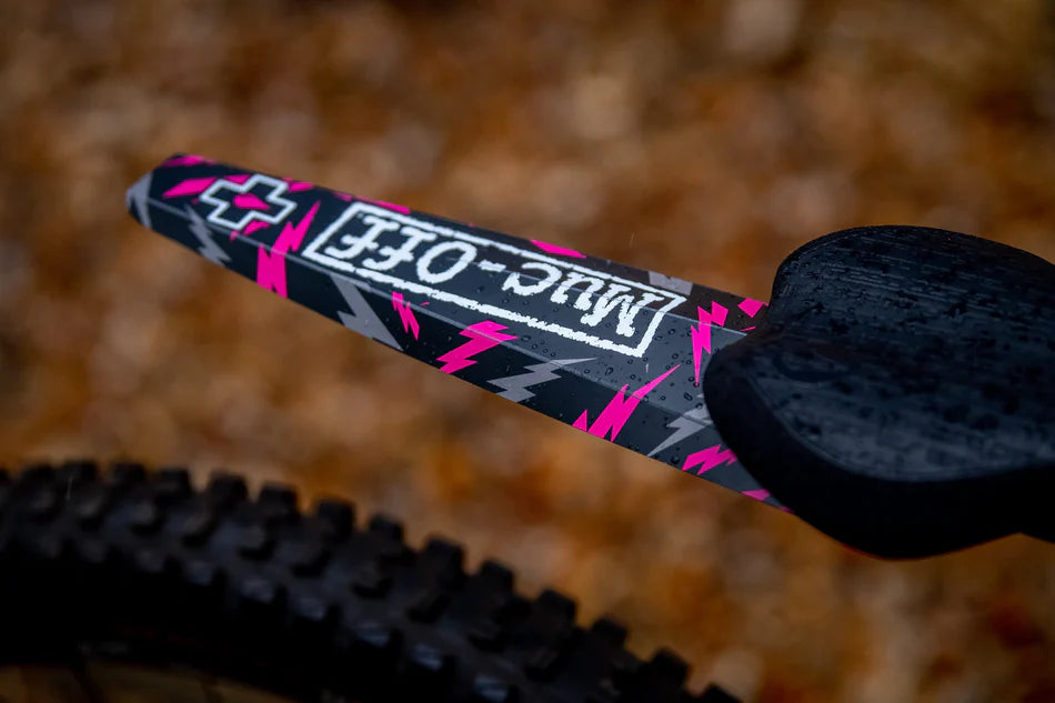 Muc-Off Rear Ride Guard - zijkant bolt